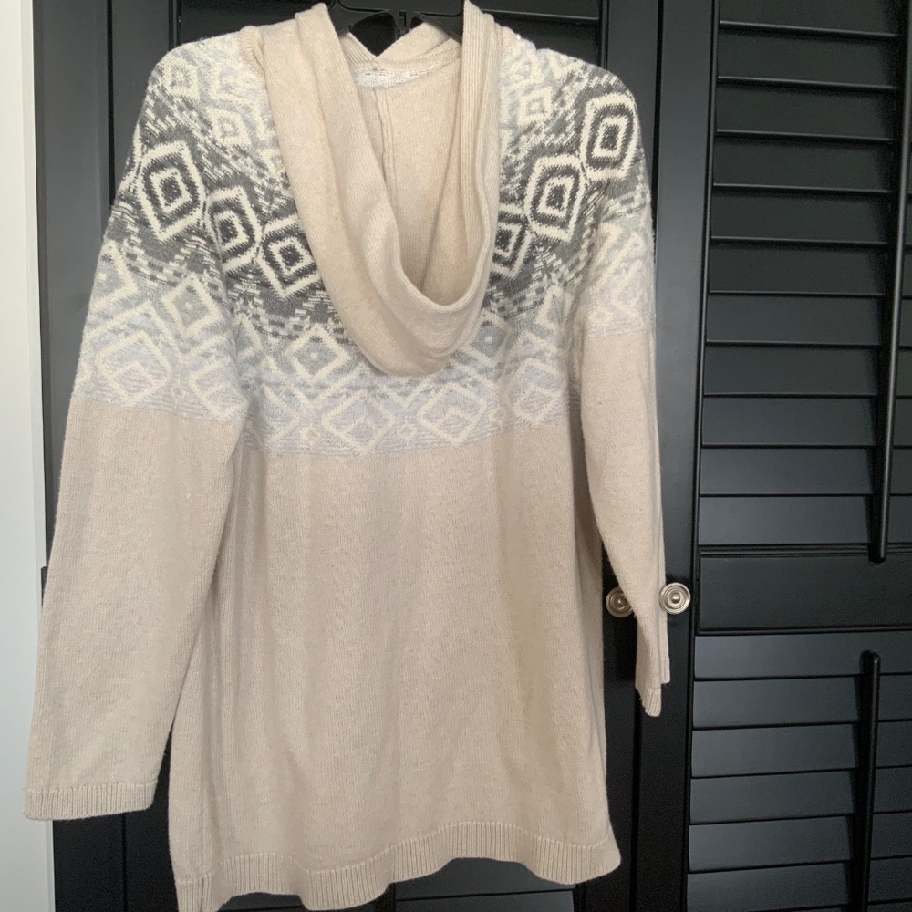 Sweater - Picture 2 of 2